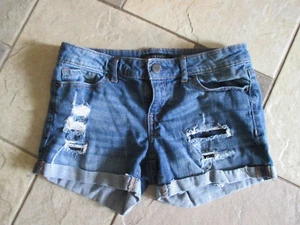 Aeropostale Juniors Shorts Size 2 Distressed Denim Jean Midi Shorts - Picture 1 of 1