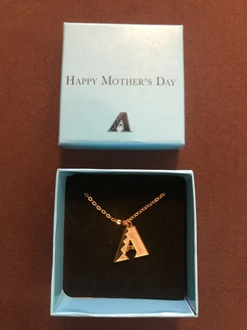 Arizona Diamondbacks D-Backs MLB Mother’s Day Charm Necklace Jewelry SGA 5/12/19 Cover