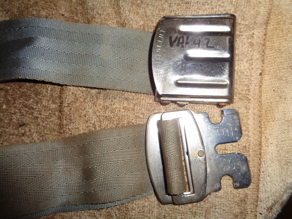 Cinturón de seguridad, vigas modelo 600-A.  Plateado/azul, solo 1 asiento. Foto 1 de 4