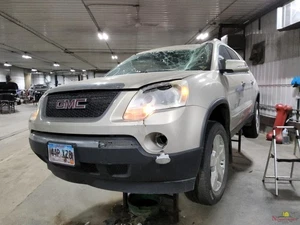 2008 GMC Acadia Alternator - Picture 1 of 3