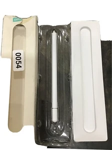 Joyroom JR-BP560 Passive Capacitive Touch Screen Stylus Pen - Picture 1 of 7