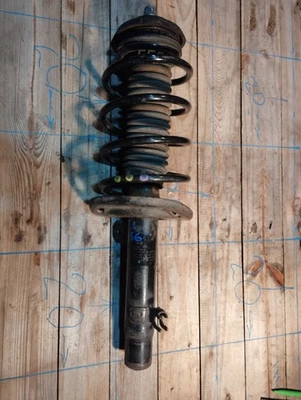 Peugeot 208 1.4HDI Shock Absorber Front Left Complete 9804830780 - Image 1 of 4