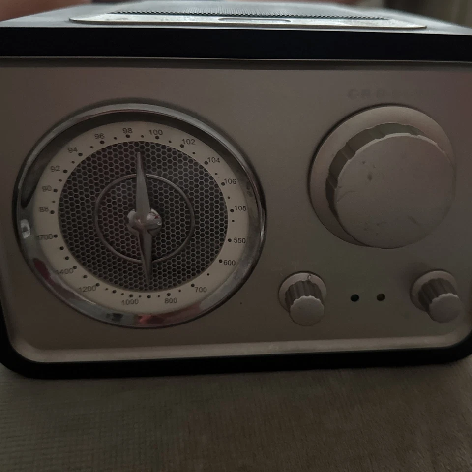 Crosley Solo AM/FM AUX Receiver Model CR3003A-BK Radio Mid Century Modern Style - Image 1 of 3