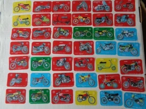 Juego completo de 50 tarjetas coleccionables Dunkin Mini de plástico - Imagen 1 de 2