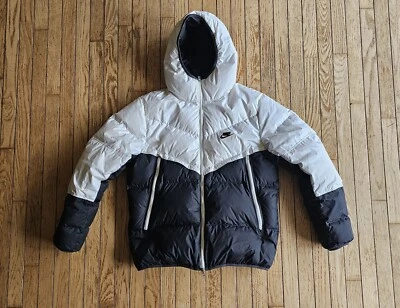 DEFECTIVE Nike White And Black Wind Runner Shield Puffer XL G3D - Image 1 of 4