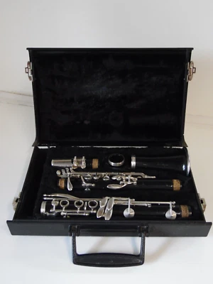 Clarinete LeBlanc 1977 con estuche y boquilla B. Portnoy BP02 Foto 1 de 4