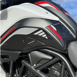 Adesivi 3D Protezione Fiancate Serbatoio compatibili con Benelli TRK 702 2023 - Imagen 1 de 6