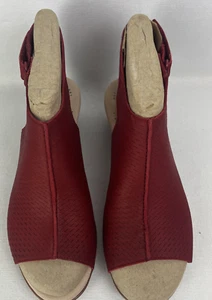 CLARKS VALARIE JAMES ROT LEDER SLINGBACK SANDALEN ABSATZSCHUHE 8M - BRANDNEU - Bild 1 von 7
