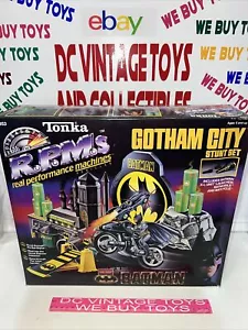 Vintage PLAYSET TONKA BATMAN GOTHAM CITY STUNT SET R.P.M.S 1990 SEALED 🔥 - Picture 1 of 18