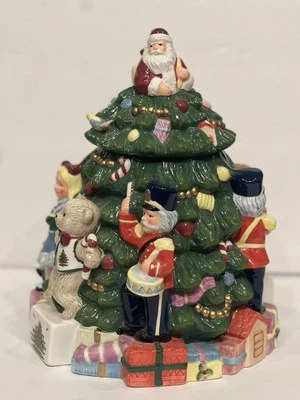 Spode 1938 CHRISTMAS TREE Hand Painted 12.25" Figural Cookie Jar w/ Lid - Image 1 of 4