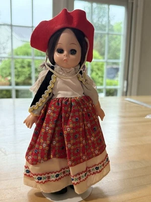 Tiara 1981 Vintage 9" Muñecas México de Países Extranjeros por Playmates Con Soporte Foto 1 de 4