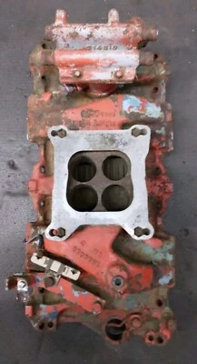 Chevrolet Corvette 1963-65 300 HP 327 SBC V8 colector de admisión de hierro fundido 3844459 Foto 1 de 4