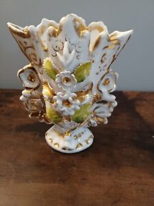 vase d'Eglise en porcelaine , vase de mariée , doré Vieux Paris fin XIXe