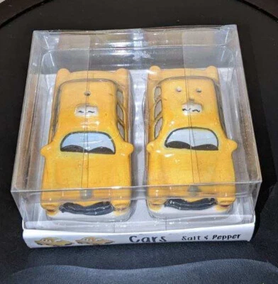 American Atelier - Juego de coctelera de sal y pimienta Taxi Cab / 3.5"x2" Nuevo Foto 1 de 4