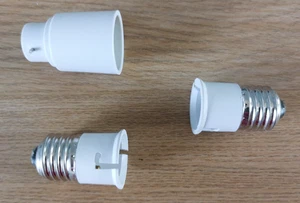 E27 BAYONET B22 ADAPTOR 230V x3 LAMP HOLDER CONVERTERS vintage retro ES 60W MAX - Picture 1 of 8