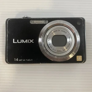Panasonic LUMIX DMC-FH3 14.0MP 5x Digital Camera - Black - Foto 1 di 6