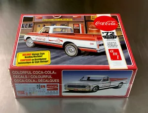 AMT ‘72 CHEVY FLEETSIDE PICKUP MODEL KIT W/ VINTAGE VENDING MACHINE 1/25 SCALE - Picture 1 of 6