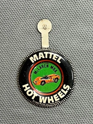 McLAREN M6A - Mattel Hot Wheels Redline Collectors Button 1969 con pestaña Foto 1 de 2