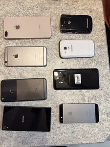 cell phones for parts or repair - Photo 1 sur 2