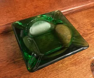 Vintage Ca 1960's Heavy Green Glass Ashtray 5-7/8" Square In Great Condition - Picture 1 of 6