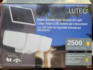 Lutec Motion Activated Solar Security Led Light Triple Head 2500 lumens new - Picture 1 of 6