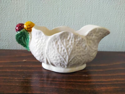 SHORTER & SONS WHITE CABBAGE LEAF DESIGN SAUCE BOAT approx 2.5" height - Image 1 of 3