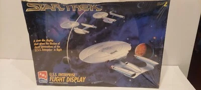 Star Trek USS Enterprise Flight Display Model Kit 8787 AMT 1995 - SEALED - Image 1 of 4