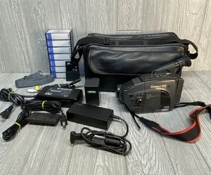 Videocámara vintage JVC GR-AX35 VHS C cámara de video sin probar estuche paquete - Imagen 1 de 15