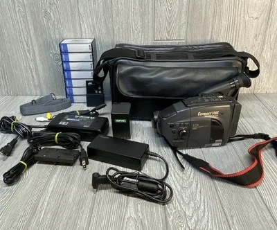 Vintage JVC GR-AX35 VideoMovie Camcorder VHS C Untested Video Camera Bundle Case - Image 1 of 4