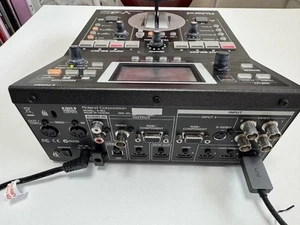 ROLAND Model V-4EX 4-Kanal Digital Video Mixer mit Stromkabel getestet gebrau... - Bild 1 von 5