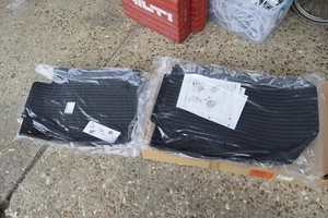 New! OEM GM 2018-2022 Chevy Trax Front All Weather Floor Mats Black 42533130 - Foto 1 di 3