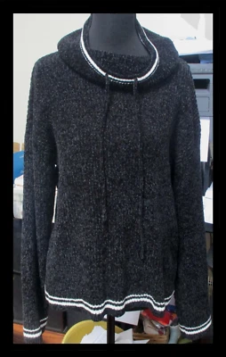 Suéter para mujer Rachel Zoe grande blanco y negro con cuello de capucha Foto 1 de 2