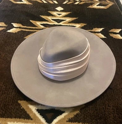 Grey Silver Medium Eugenia Kim Luxury Sun Hat - Image 1 of 4