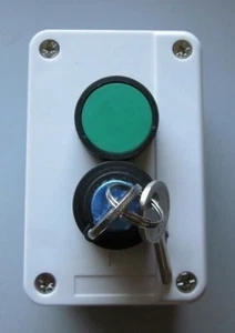 Weatherproof Push Button Switch for Gate Opener w / key - Picture 1 of 3