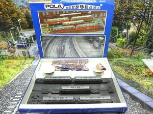 Pola 306 - Spur N - Szenorama - „abgestellte Dieselloks V221“  - OVP - #9751 - Imagen 1 de 6