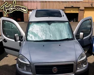 Cámper Fiat Doblo 2010 pantallas térmicas con aislamiento plateado persianas Black Out 3 piezas - Imagen 1 de 3