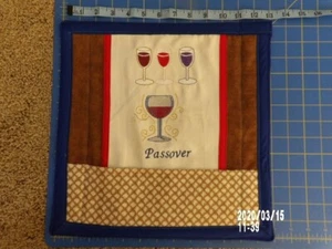 Bestickter Pessach Matzoh Steppbezug mit 4 Gläsern Wein Handarbeit Neu - Bild 1 von 12