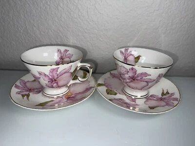 Juego de tetera Grace’s If 2 tazas de té, platillos, flor de iris rosa Foto 1 de 4