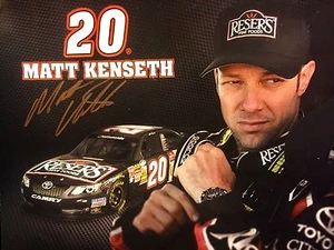 Matt Kenseth autograph Signed NASCAR Hero Card and signed Kenseth 8x10 - Picture 1 of 1