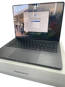 15,6 macbook pro - Picture 1 of 3