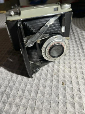Cámara plegable Kodak Tourist 2 vintage años 50 SIN PROBAR Foto 1 de 4