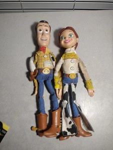 2 Vintage Toy Story 1 & 2 Woody & Jessie Puppen Plüsch, getestet: funktioniert. A12 - Bild 1 von 17
