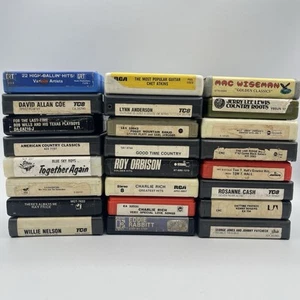 Posten von 24 ungetesteten 8 Spur Kassetten - Country Musik - nicht gewartet - verkauft wie besehen - Bild 1 von 5