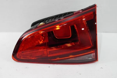 Luz trasera derecha pasajero Volkswagen Golf GTI 2015-2018 OEM 5GM945094A D1 Foto 1 de 4
