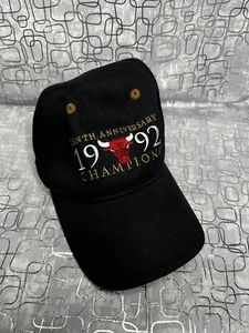 Gorra decorativa Chicago Bulls 1992 10 aniversario campeones NBA baloncesto - Imagen 1 de 6