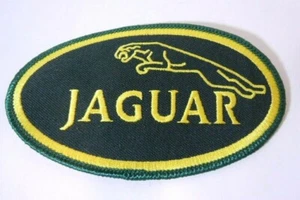 Parche de coche automotriz británico planchado Jaguar con gato saltador 4,5" ovalado negro/verde/amarillo - Imagen 1 de 3