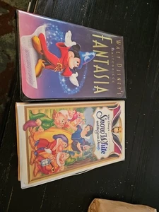 Snow White and the Seven Dwarfs (VHS) + FANTASIA VNTG ๐ฅ - Picture 1 of 9