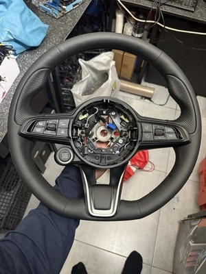 Volante Sterzo alfa romeo Giulia/stelvio/tonale - Immagine 1 di 4