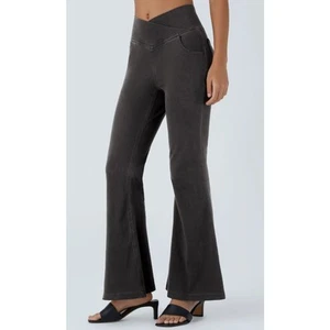 NWT Halara Jeans Womens Medium Super Flare Crossover High Waisted Knit Denim - Picture 1 of 7