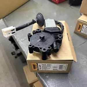 Dorman #742-491, Front LH Power Lift Window Motor, for 04-08 Nissan Maxima - Picture 1 of 5